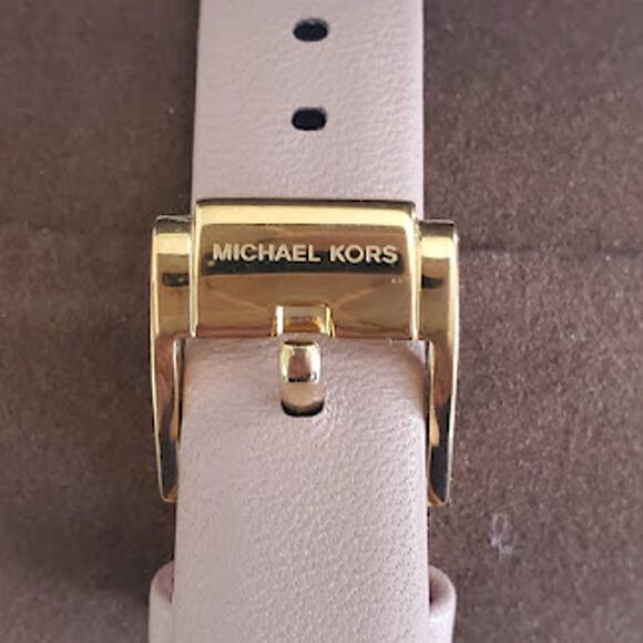 Michael Kors Hartman Ladies Watch 38mm Gold Tone with Pink Leather Band MK2558 - Picture 6 of 9